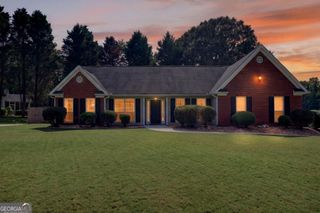 300 Hickory Pointe Court, Villa Rica, GA 30180