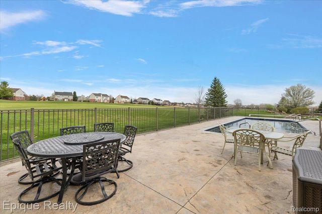 1014 Chelsea Boulevard, Oxford Charter Township, MI 48371