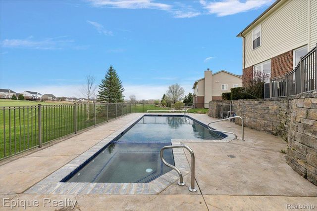 1014 Chelsea Boulevard, Oxford Charter Township, MI 48371