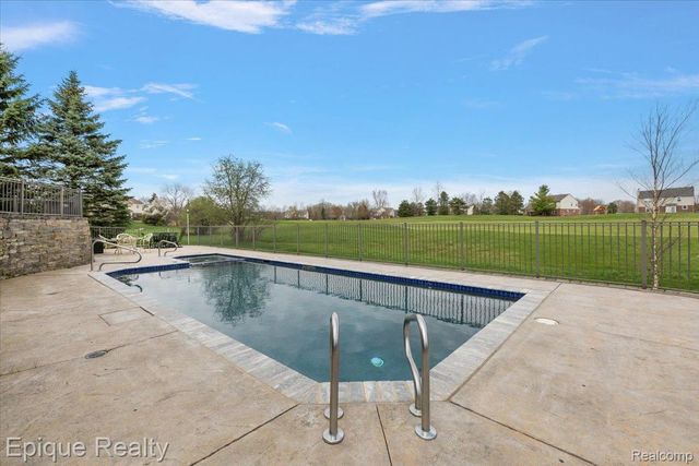 1014 Chelsea Boulevard, Oxford Charter Township, MI 48371