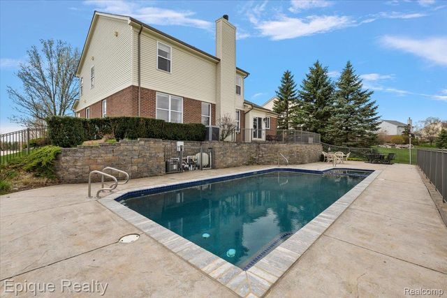 1014 Chelsea Boulevard, Oxford Charter Township, MI 48371