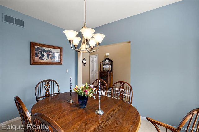 1014 Chelsea Boulevard, Oxford Charter Township, MI 48371
