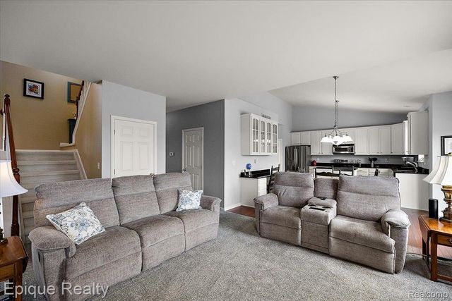 1014 Chelsea Boulevard, Oxford Charter Township, MI 48371