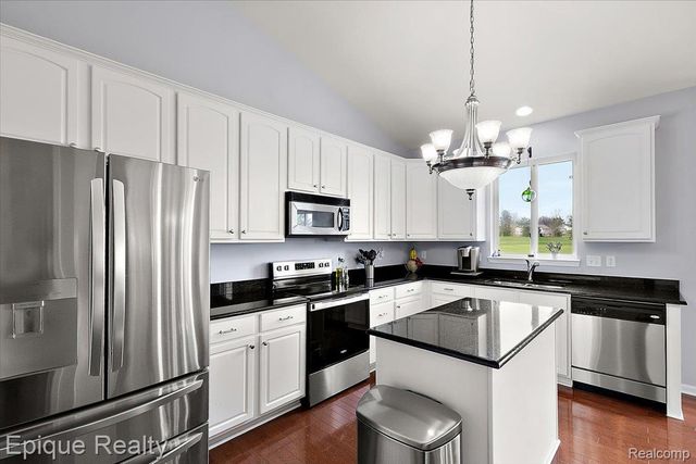 1014 Chelsea Boulevard, Oxford Charter Township, MI 48371