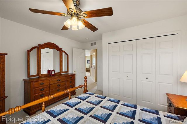 1014 Chelsea Boulevard, Oxford Charter Township, MI 48371