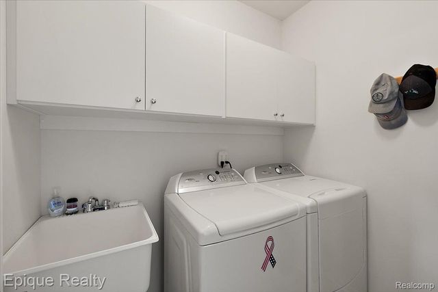 1014 Chelsea Boulevard, Oxford Charter Township, MI 48371