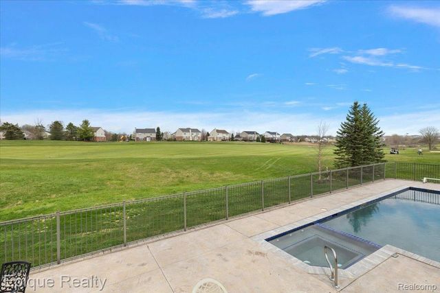 1014 Chelsea Boulevard, Oxford Charter Township, MI 48371