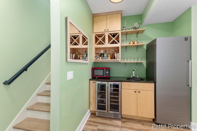 1835 Gloryfield Drive, Byron Center, MI 49315