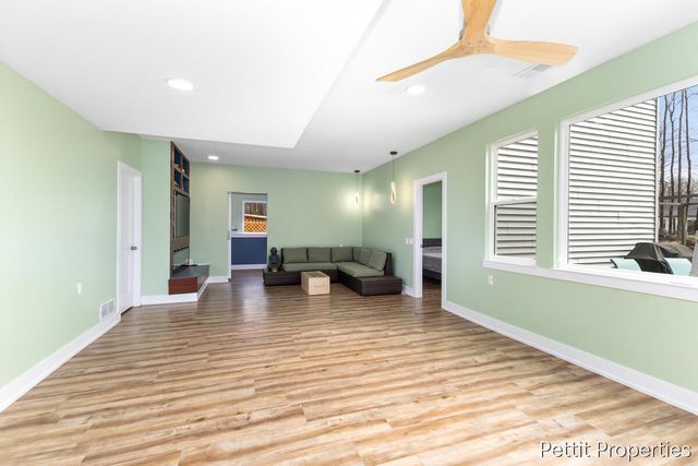 1835 Gloryfield Drive, Byron Center, MI 49315