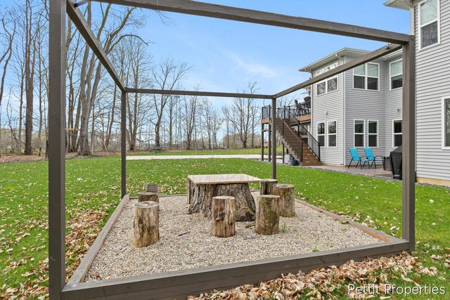 1835 Gloryfield Drive, Byron Center, MI 49315