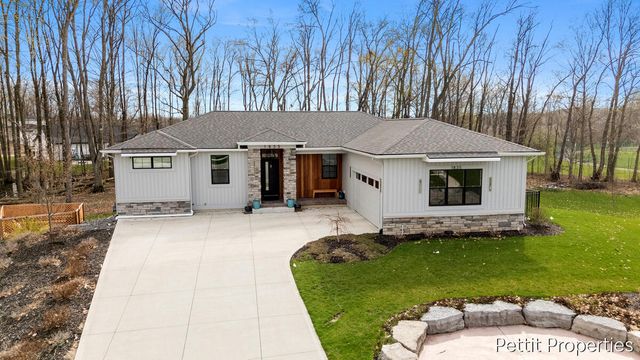 1835 Gloryfield Drive, Byron Center, MI 49315