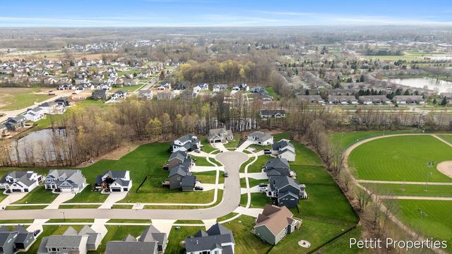 1835 Gloryfield Drive, Byron Center, MI 49315