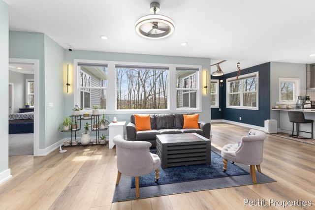 1835 Gloryfield Drive, Byron Center, MI 49315