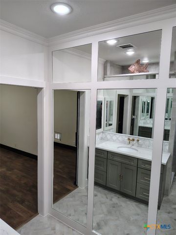3299 Espada, New Braunfels, TX 78132