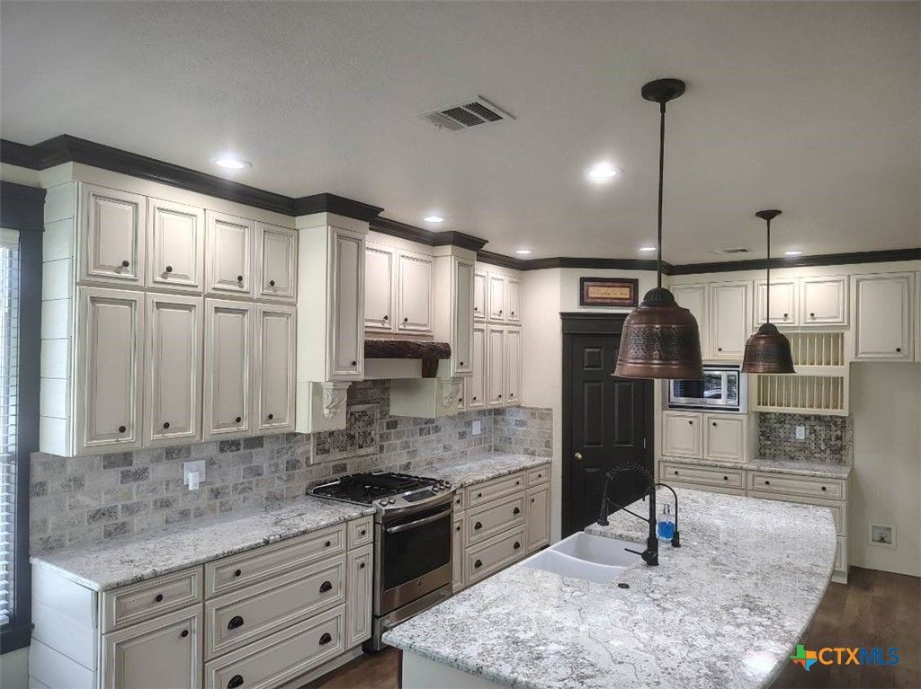 3299 Espada, New Braunfels, TX 78132