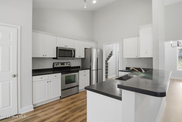 119 Woodford Road NE, Leland, NC 28451