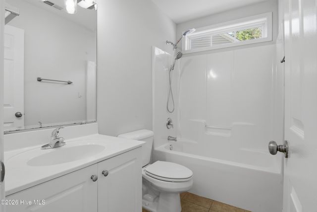 119 Woodford Road NE, Leland, NC 28451