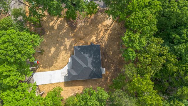 1407 Mountain View Road, Benton, TN 37307