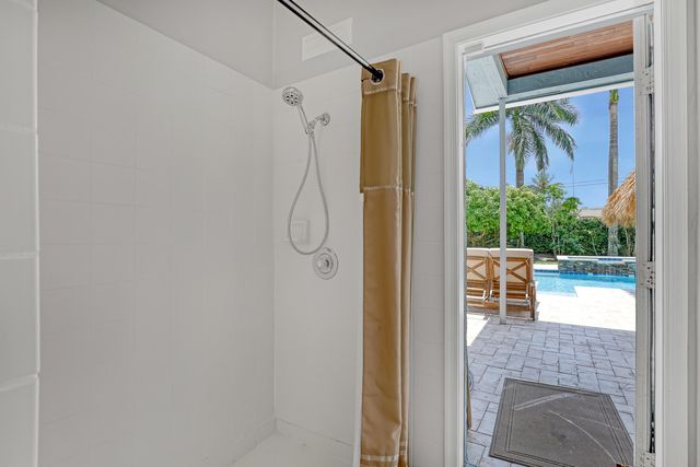 12925 Saint Davids Court, Wellington, FL 33414