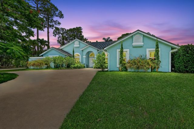12925 Saint Davids Court, Wellington, FL 33414