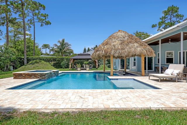 12925 Saint Davids Court, Wellington, FL 33414