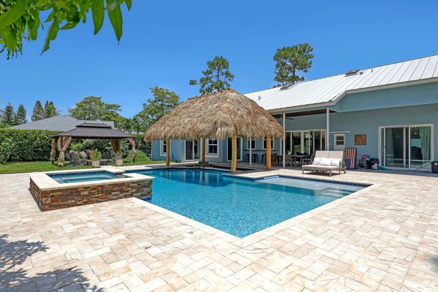 12925 Saint Davids Court, Wellington, FL 33414