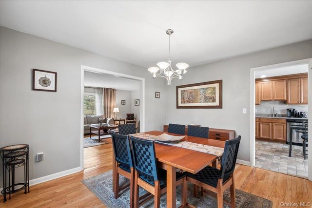 12 Collyer Place, White Plains, NY 10605