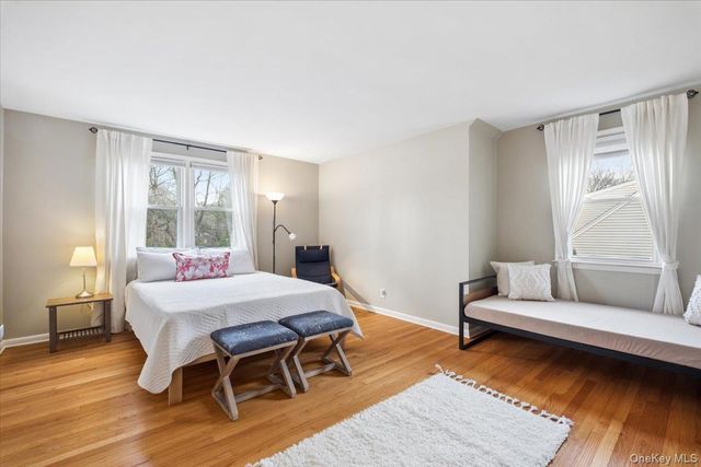 12 Collyer Place, White Plains, NY 10605
