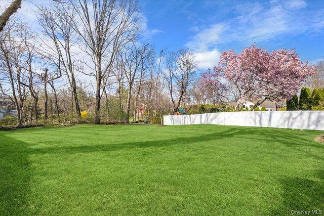 12 Collyer Place, White Plains, NY 10605