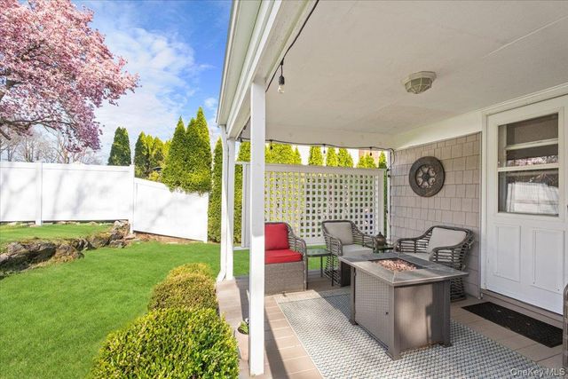 12 Collyer Place, White Plains, NY 10605