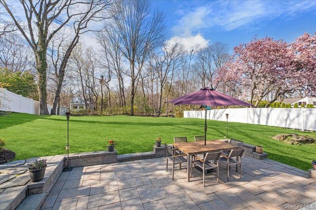 12 Collyer Place, White Plains, NY 10605