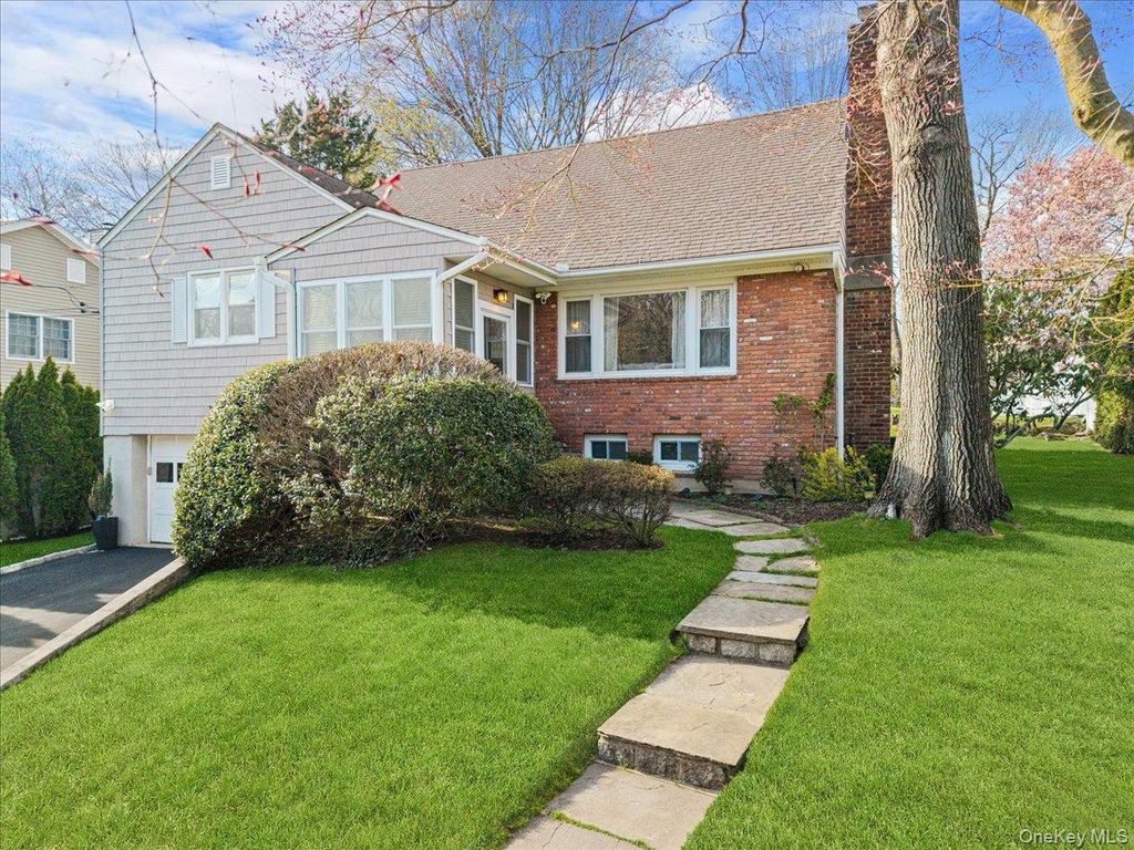 12 Collyer Place, White Plains, NY 10605