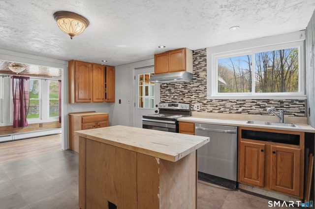 46 Pleasant Street, Torrington, CT 06790