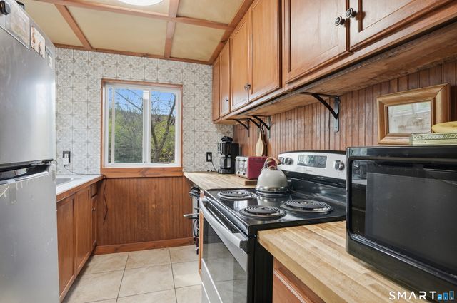 46 Pleasant Street, Torrington, CT 06790