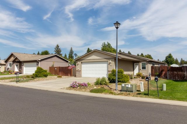 701 S Stevens St, Deer Park, WA 99006