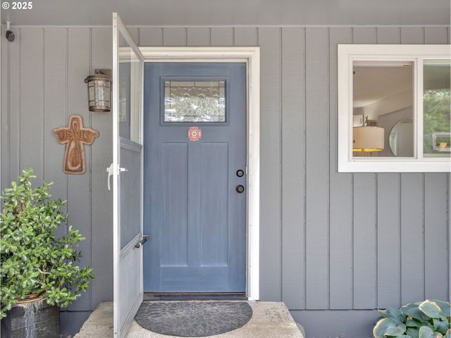 31738 Se HINMAN Ave, Estacada, OR 97023