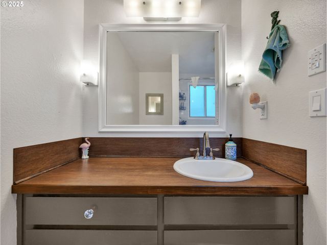 31738 Se HINMAN Ave, Estacada, OR 97023