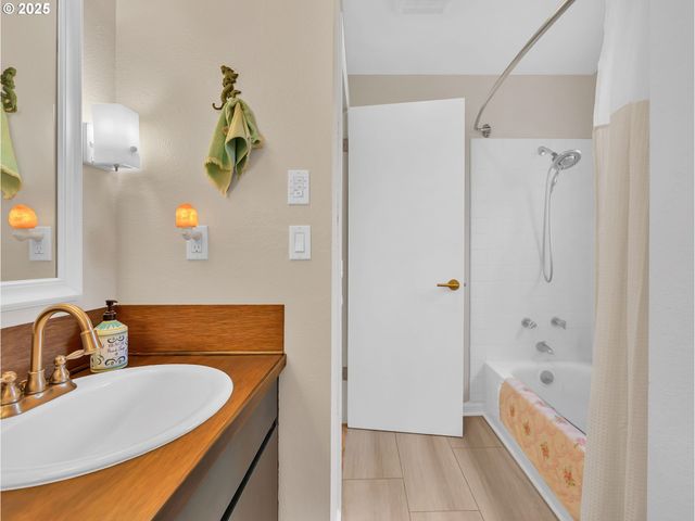 31738 Se HINMAN Ave, Estacada, OR 97023