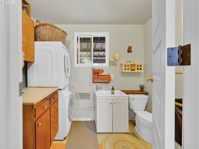 31738 Se HINMAN Ave, Estacada, OR 97023