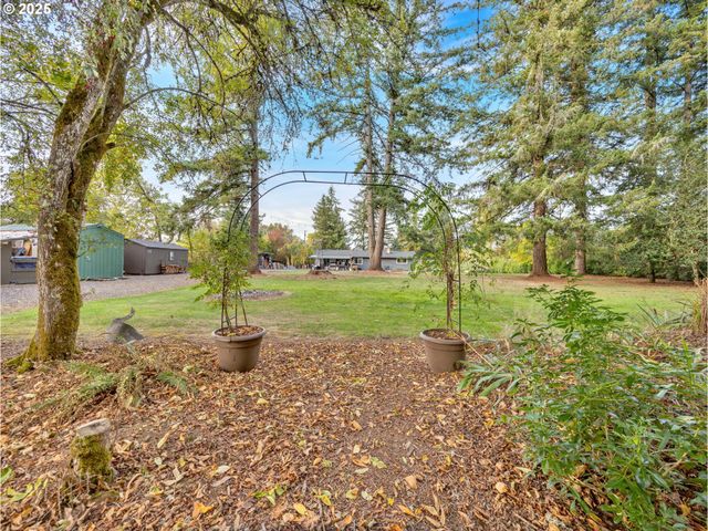 31738 Se HINMAN Ave, Estacada, OR 97023