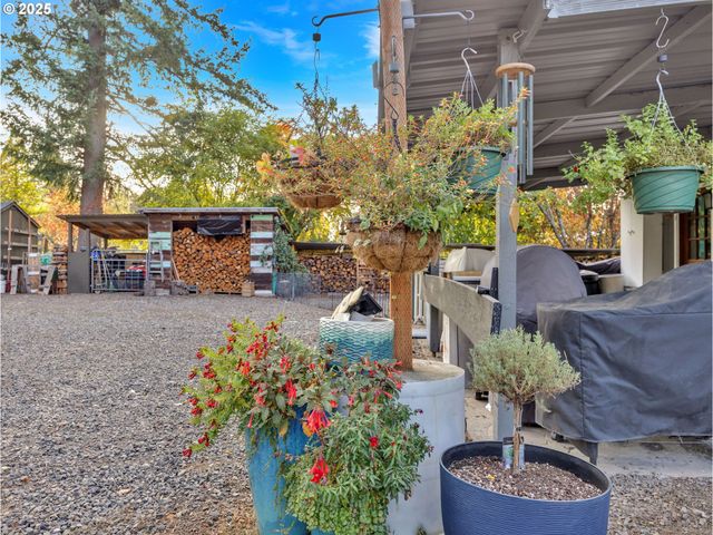 31738 Se HINMAN Ave, Estacada, OR 97023