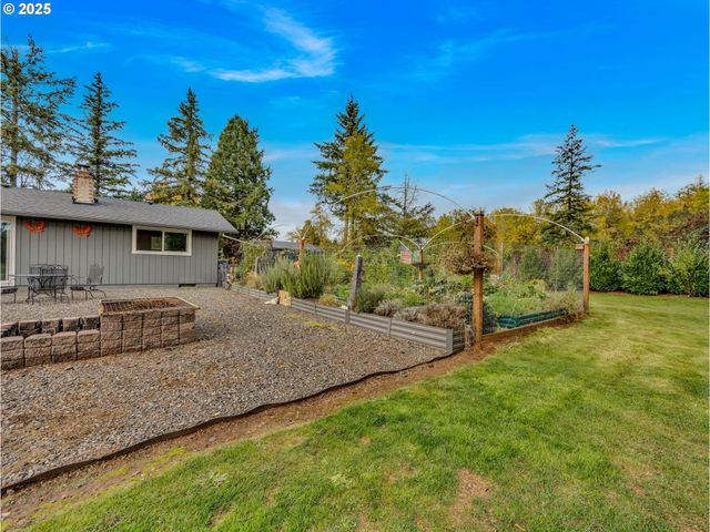 31738 Se HINMAN Ave, Estacada, OR 97023