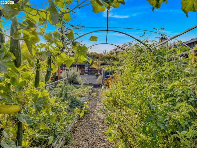 31738 Se HINMAN Ave, Estacada, OR 97023