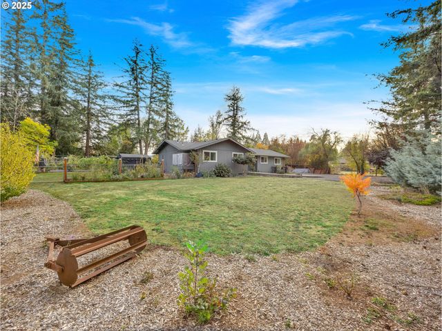 31738 Se HINMAN Ave, Estacada, OR 97023