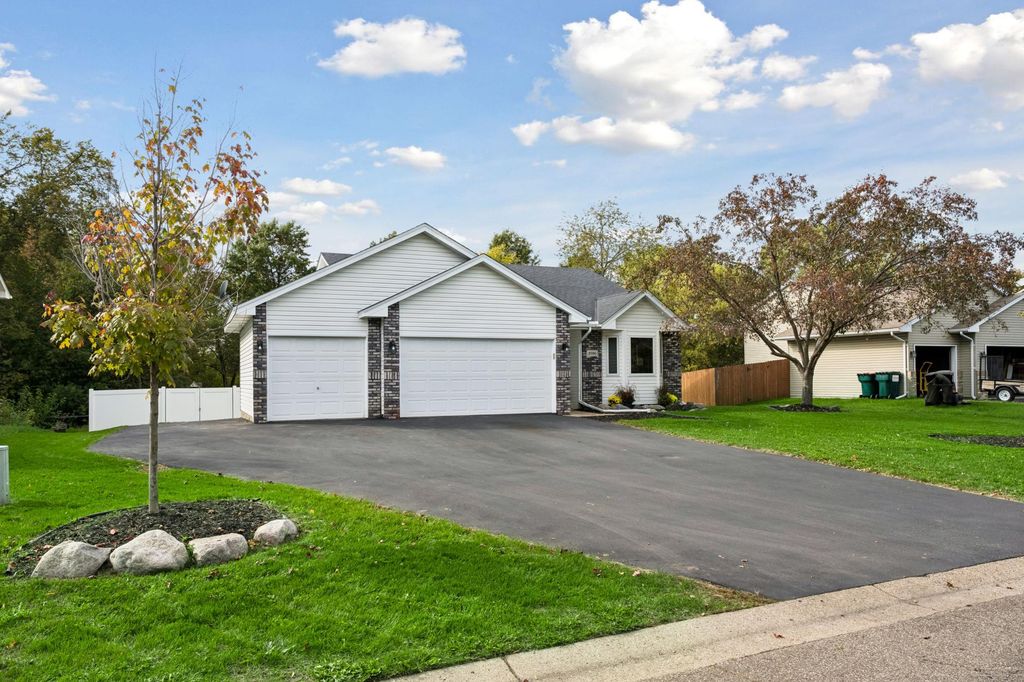 8986 Waconia Street NE, Blaine, MN 55449 — exterior