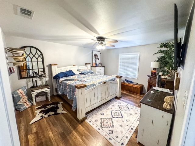 724 W Highway 11, Daingerfield, TX 75638