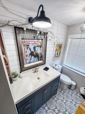 724 W Highway 11, Daingerfield, TX 75638