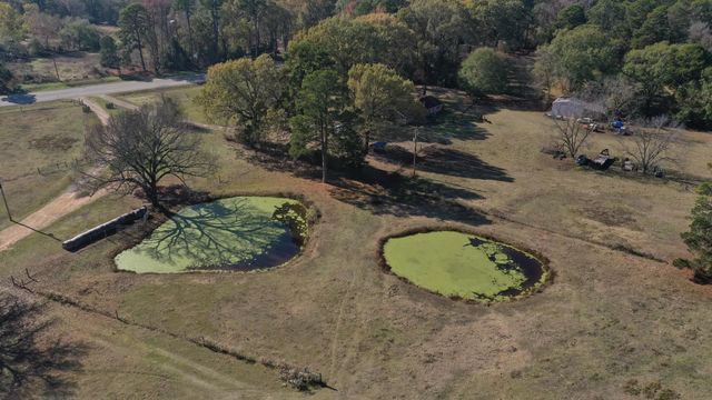 724 W Highway 11, Daingerfield, TX 75638