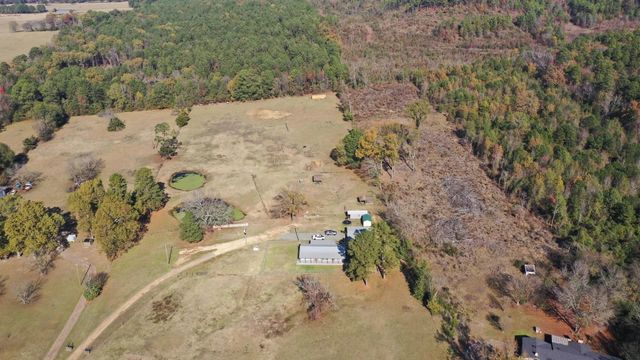 724 W Highway 11, Daingerfield, TX 75638