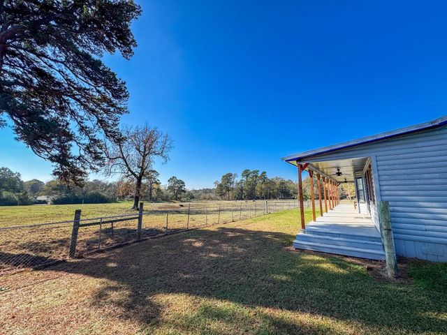 724 W Highway 11, Daingerfield, TX 75638